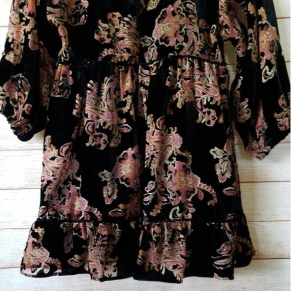 Zara Velvet Trim Floral V-Neck Ruffle Trim 3/4 Sleeve Dress Women's Size Small - Picture 10 of 15